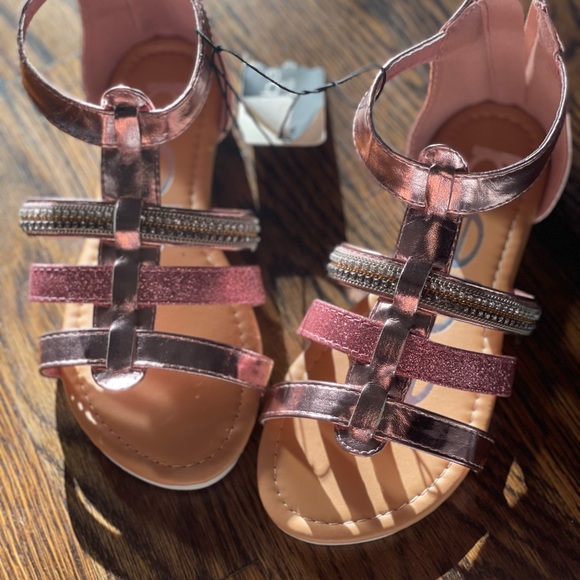 BNWT girls BEBE sandals - Picture 3 of 3